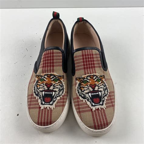 gucci shoes tiger patch|gucci tiger slip on.